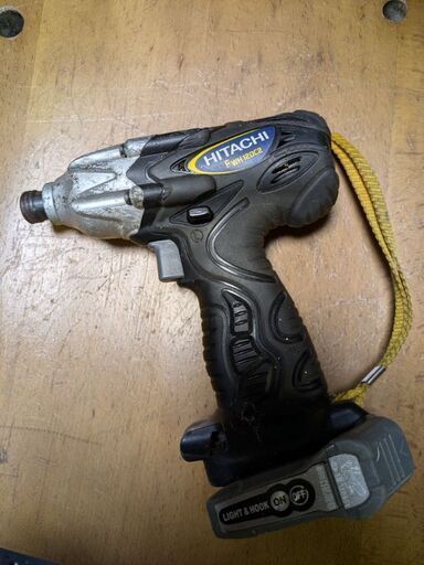 HITACHI  インパクト
