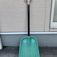 雪かきスコップの画像