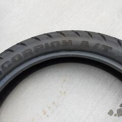 オンロードからオフロード モトクロス用タイヤの画像