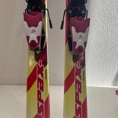 値下げ 115㎝ 女子ジュニア用 小学生 スキー板 ストック付き kazama spax 中古品の画像