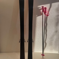 値下げ 115㎝ 女子ジュニア用 小学生 スキー板 ストック付き kazama spax 中古品の画像