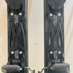 156cm ジュニア用 スキー板  ストック付き ROSSINGNOL PURSUIT 100 中古 白系 中級者から上級者向けの画像