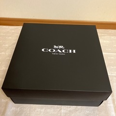 【値下げしました】コーチ　バックの箱、紙袋、リボン付き(正規品)の画像