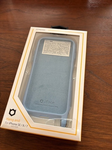 iFace iPhone SE ショルダーストラップホルダー付き