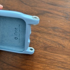 iFace iPhone SE ショルダーストラップホルダー付きの画像