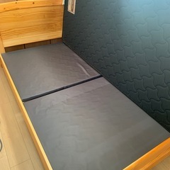 ニトリ　セミダブルベッド　マットレス付き　　　の画像