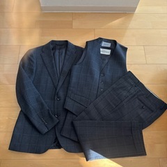 【お話中】メンズ　スーツ　3ピースの画像