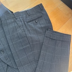 【お話中】メンズ　スーツ　3ピースの画像