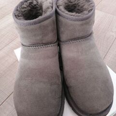 UGG ショートブーツ　グレー　24センチ