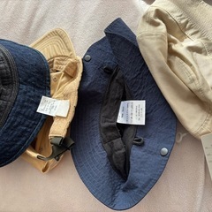 50円から300円の帽子の画像