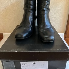【美品】B&Y　ショートブーツ 黒　38の画像