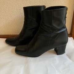 【美品】B&Y　ショートブーツ 黒　38の画像