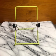 タブレットスタンドB