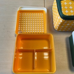 お弁当箱の画像