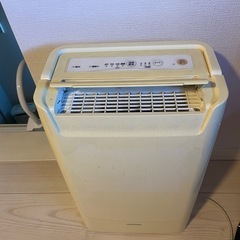 除湿機　湿気　湿気取り 