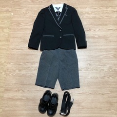 【受付終了】ELLE en noir フォーマルスーツ 120サイズ 男の子 ネクタイ 靴 サスペンダー付の画像