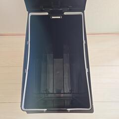 ゴミ箱の画像