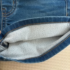 GU ジーユー 冬素材ショートパンツ 120の画像