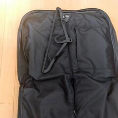 ☆新品☆スーツを入れて持ち運ぶケースの画像