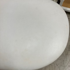 O2501-179 昇降チェア 汚れあり 中古の画像