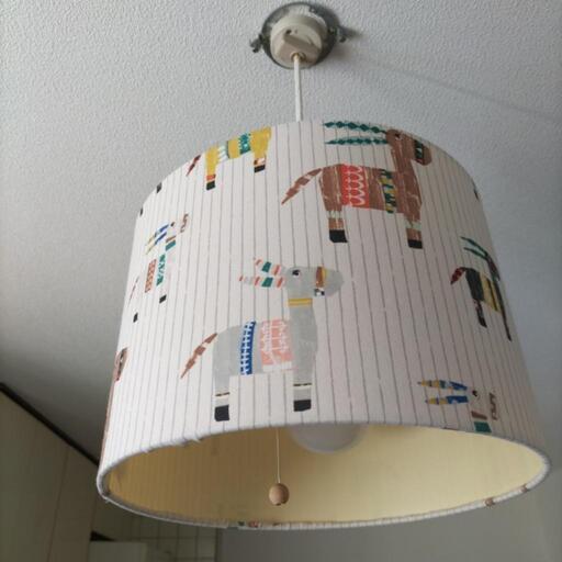 電気シェード