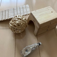 ハムスター用のお家など
