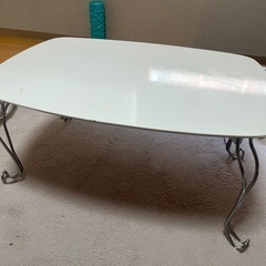 折りたたみテーブル