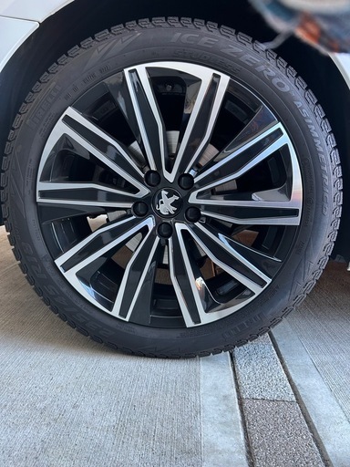 プジョー508用 スタッドレスタイヤホイール4本セット。