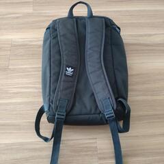 アディダス adidas リュック 深緑黒の画像