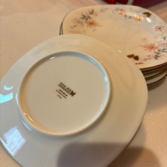 ハナエモリお皿5枚お譲りします！