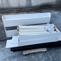 【ダブルベッド】ベッドフレーム　コンセントあり　引き出し2個付きの画像