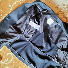 アンサンブル紺色のスーツですの画像