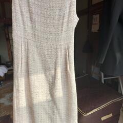 アンサンブル紺色のスーツですの画像