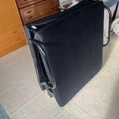 折りたたみベッドの画像