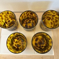 ヒョウ柄グラス５個セットの画像