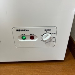 IRISOHYAMA アイリスオーヤマ　ホワイト 冷凍庫 温度調整 Amazon.co.jp: アイリスオーヤマ 冷凍庫 60L 小型 家庭用 静音