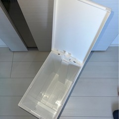 ニトリ 消臭スリムペダルペール（20Lホワイト）の画像