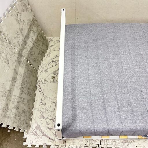  21500  IKEA　マットレス付きシングルベッド IKEA   ◆大阪市内・東大阪市他 6,000円以上ご購入で無料配達いたしま