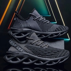 ランニングシューズ　通勤・通学　シューズ　スニーカー　履きやすいの画像