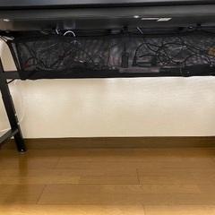 IKEA イケア　パソコンデスクの画像
