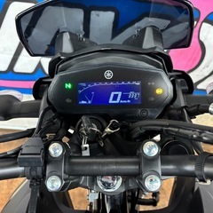 ★スポーツネイキッド！　ヤマハ　FZS25　セル1発　実働車　実走行「3337k」　ゴールドホイール　中型　バイク　　の画像