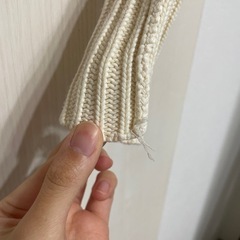 POLOホワイトニットの画像