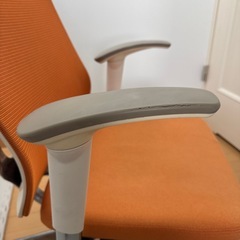 高級オフィスチェア　オカムラ　ゼファーの画像