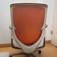 高級オフィスチェア　オカムラ　ゼファーの画像