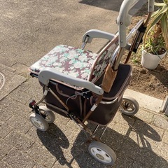 シルバーカー、手押し車、