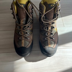 AIGLE 登山アウトドア靴