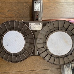 中古☆電動くるくる回転ツインモップ  床掃除 水拭き 床磨き 充電式 窓ふき 拭き掃除の画像