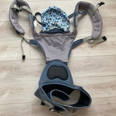 【値下げ】Baby&Me ヒップシート　キャリアONE 抱っこ紐の画像