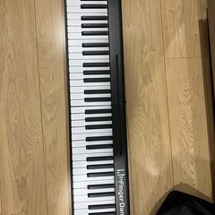 折りたたみ電子ピアノ