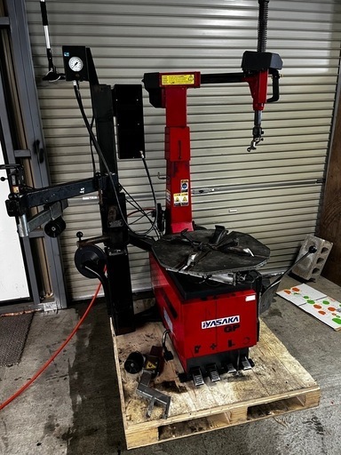 タイヤチェンジャー  2スピード　イヤサカ　外ガミ22インチ　片側サポート両側機能付き